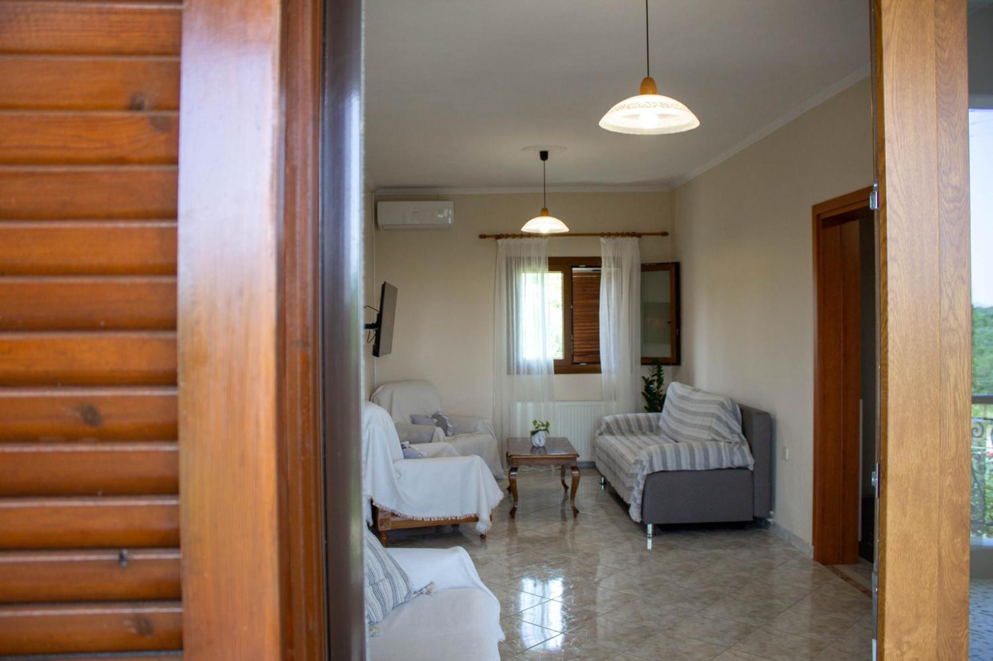 Holiday home Theros *